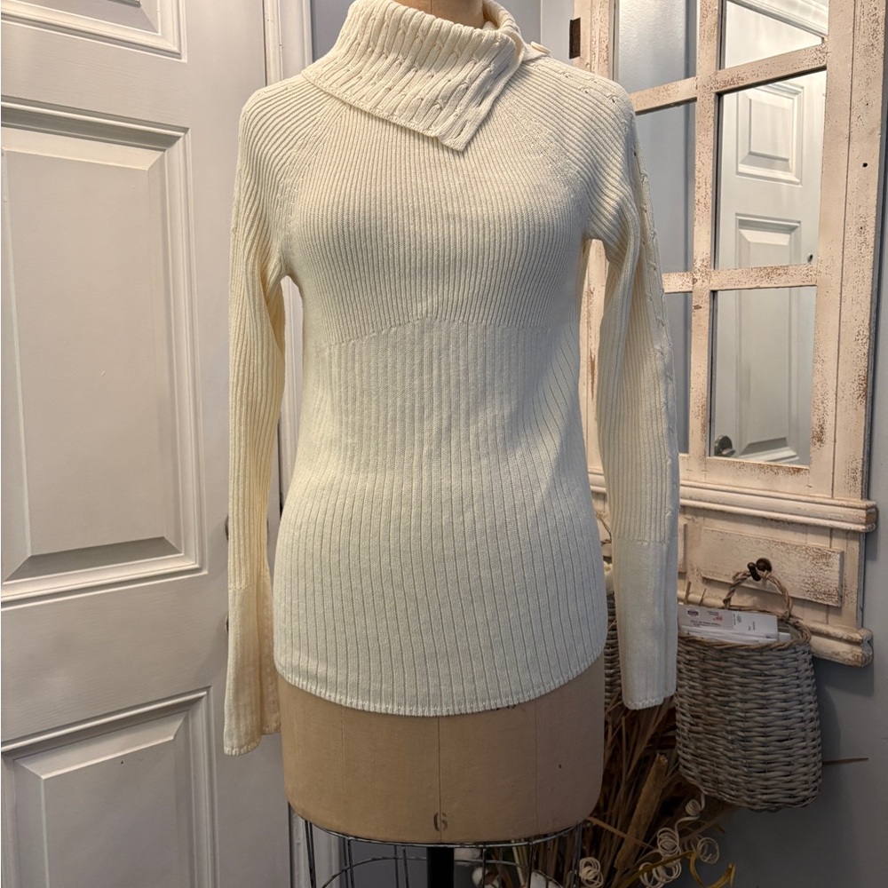 DKNY Cream Ribbed Button Detail Turtleneck Sweater Size Medium